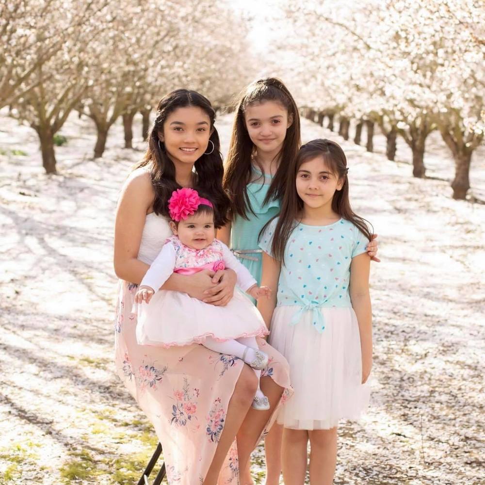 Meet your Posher, Monica